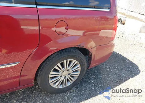 2013 Chrysler Town & Country Touring-L z USA, uszkodzony, nr VIN 2C4RC1CG5DR808532